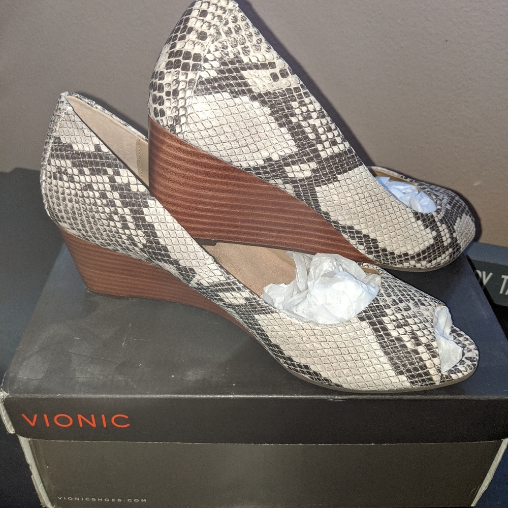 Vionic Proud Brio Snakeskin Wedge Peeptoe Heel